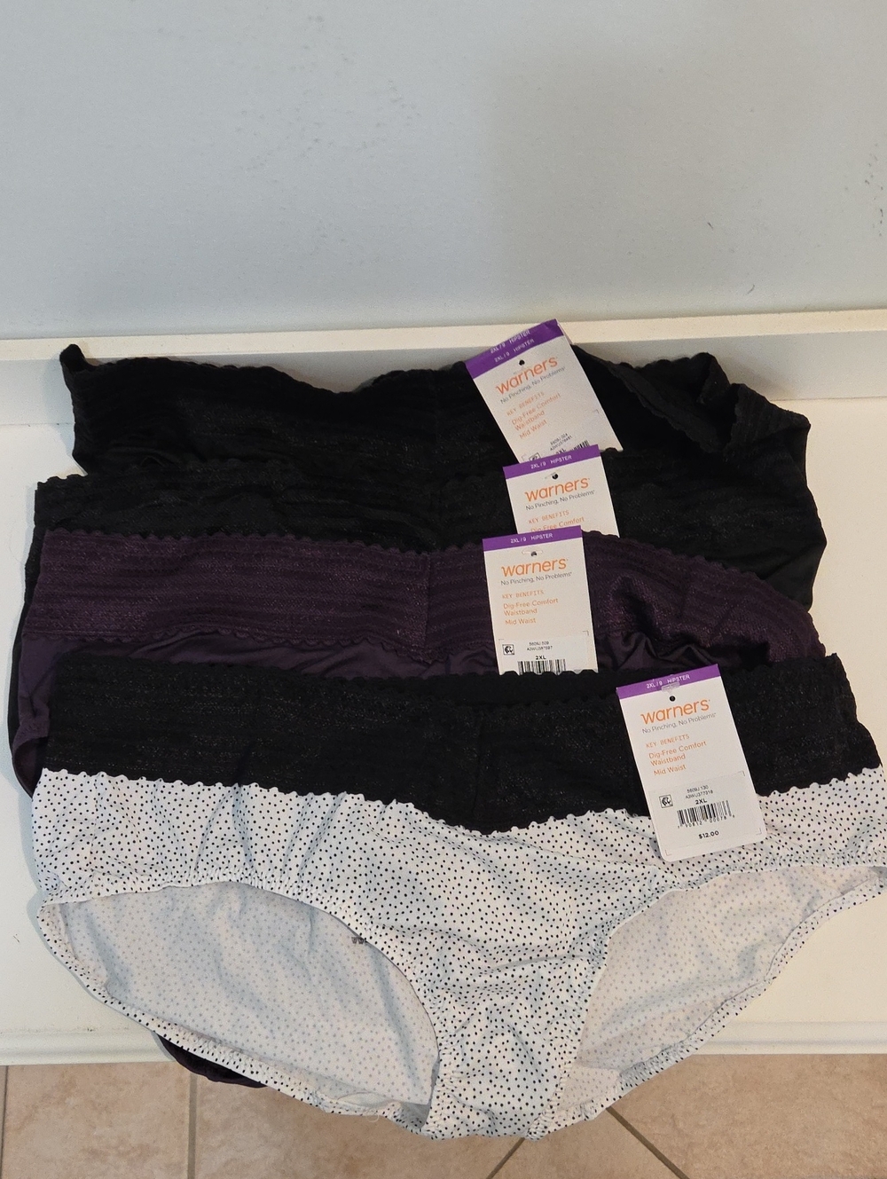 Warner's Lace Hipster Briefs. Bundle Of 4.  2XL/9